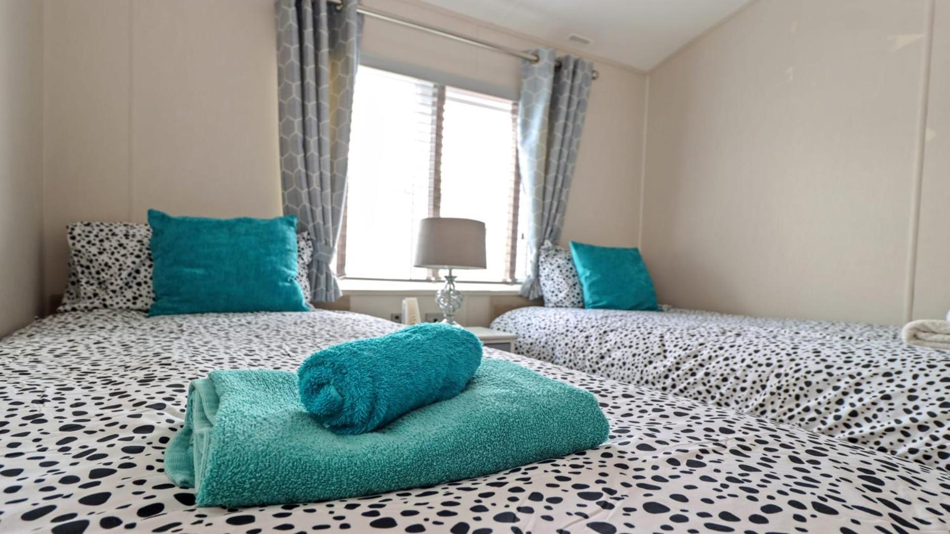 33 Beach Retreat Lodge Pevensey Bay Holiday Park Dış mekan fotoğraf